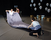 「KUUKI」上演画像